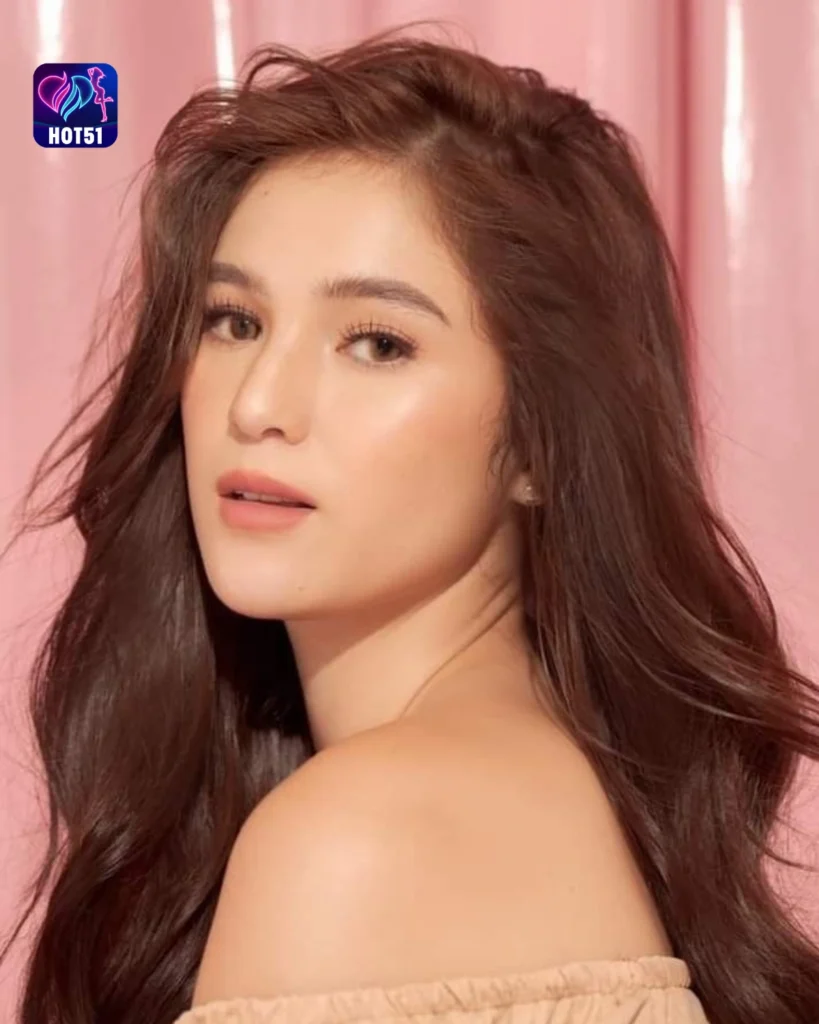 Stunning Barbie Imperial Photos on HOT51 Platform 