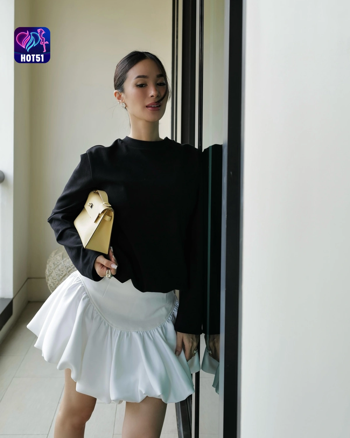 You are currently viewing Beautiful Stunning Heart Evangelista Photos on HOT51 Platform