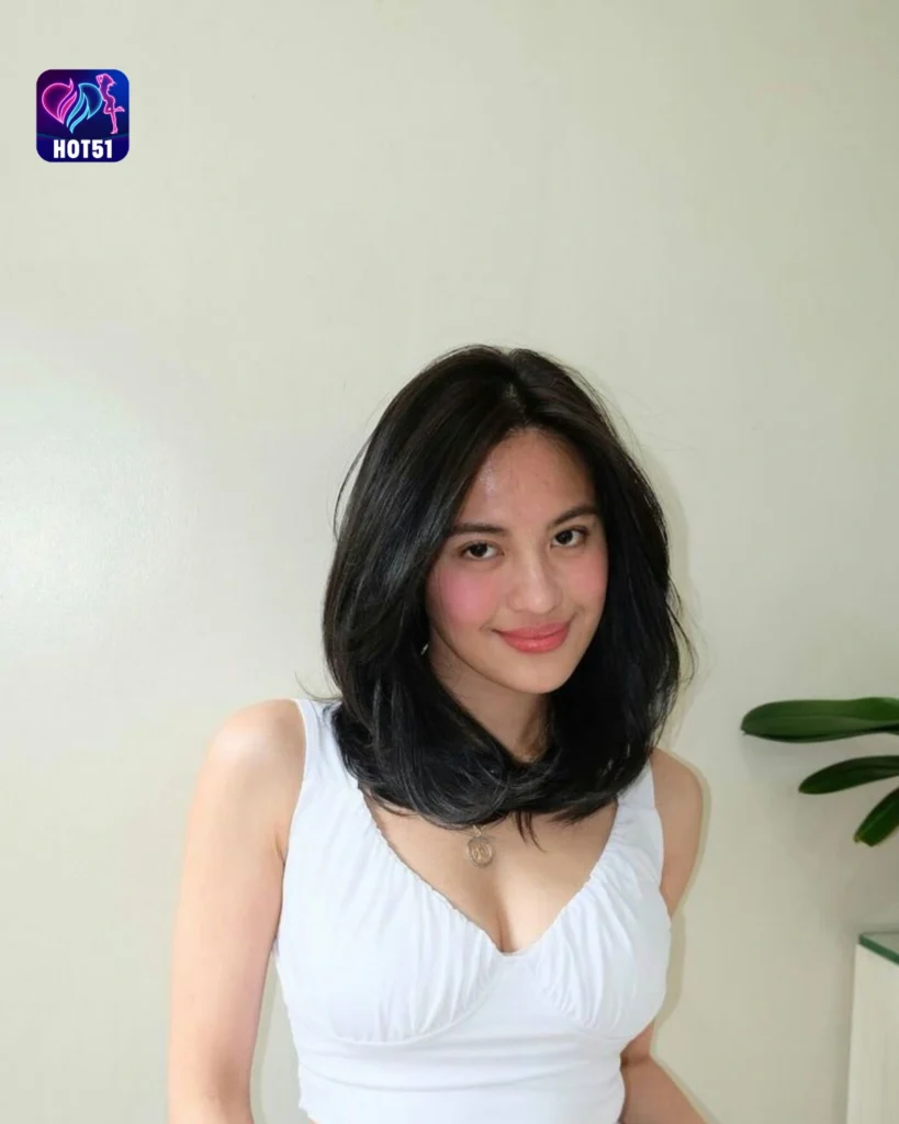 Stunning Julie Anne Photos on HOT51 Platform