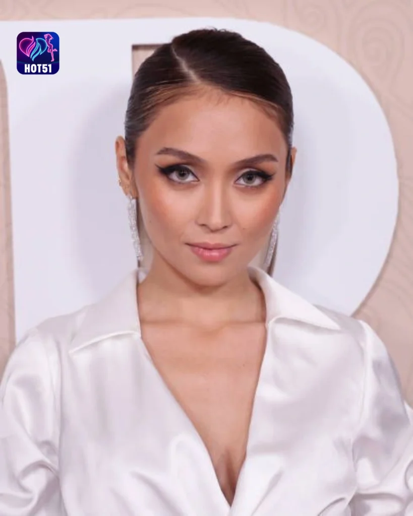  Stunning Kath Bernardo Photos on HOT51 Platform 