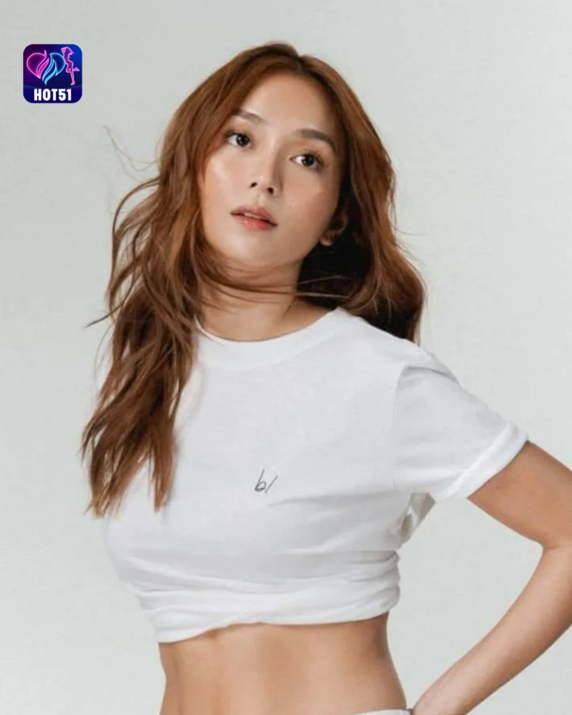  Stunning Kath Bernardo Photos on HOT51 Platform 