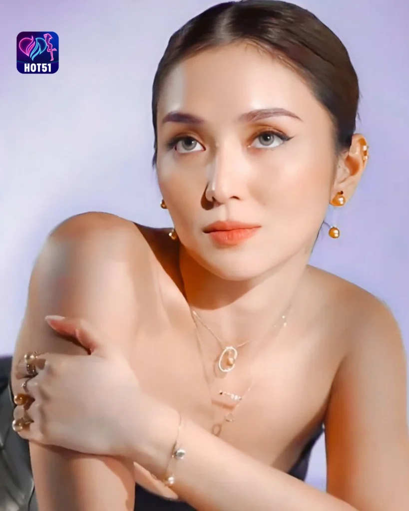  Stunning Kath Bernardo Photos on HOT51 Platform 