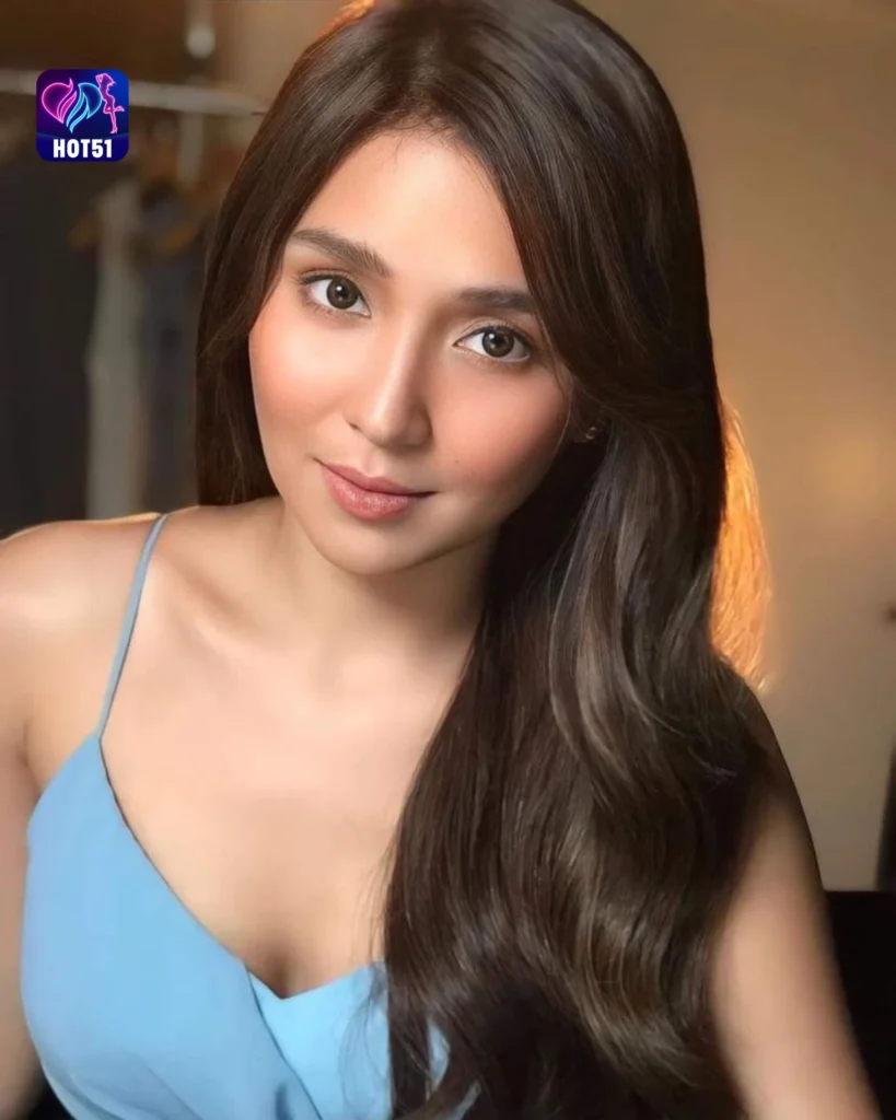  Stunning Kathryn Bernardo Photos on HOT51 Platform 