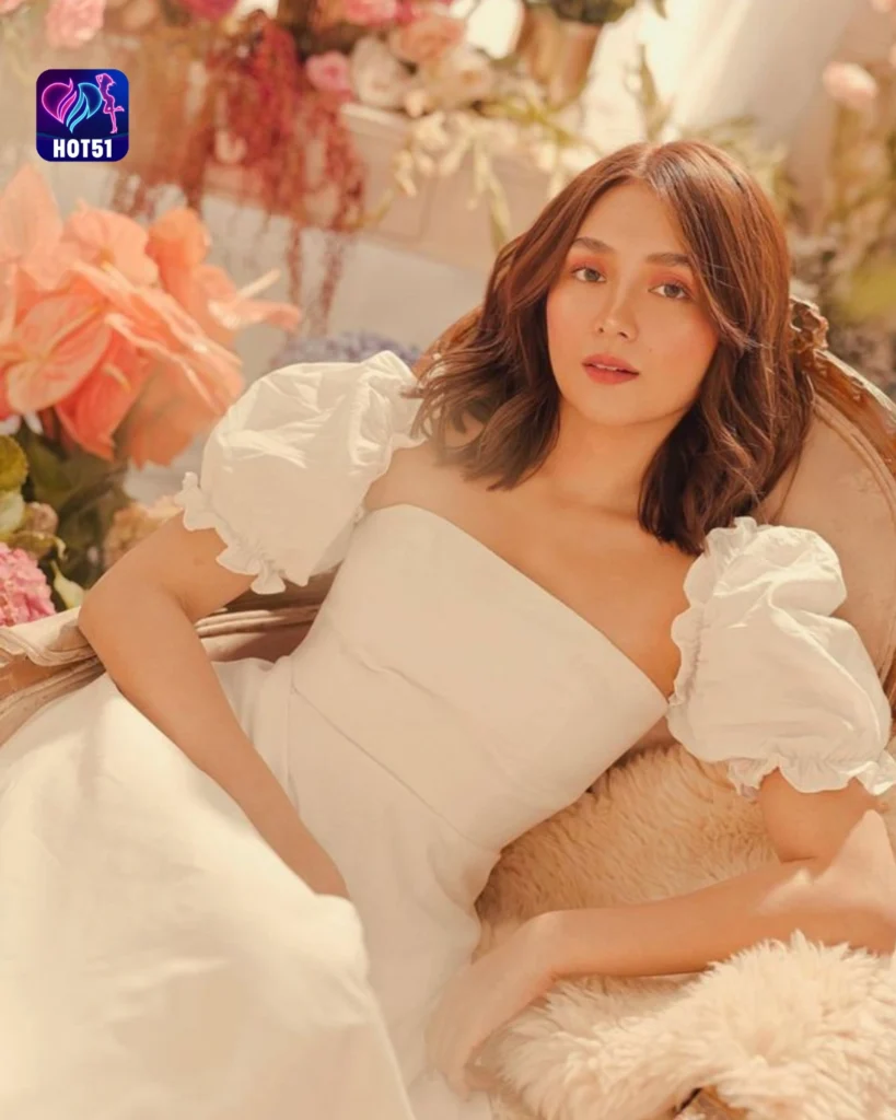 Stunning Kathryn Bernardo Photos on HOT51 Platform