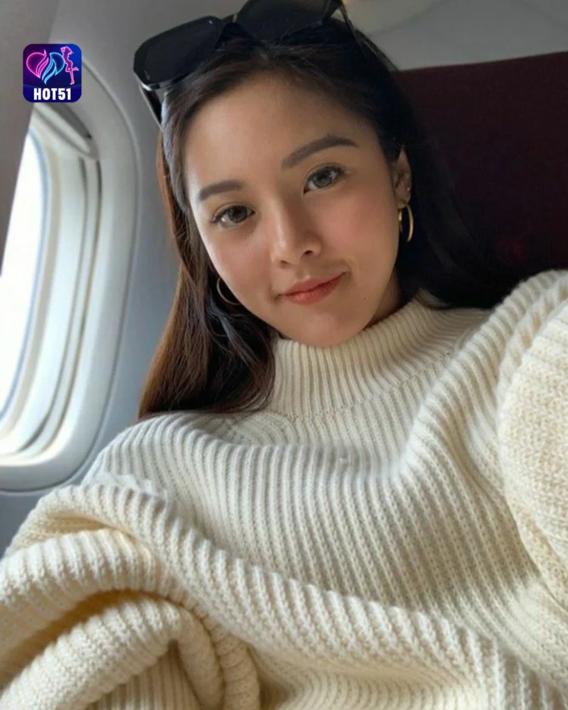 Stunning Kim Chiu Photos on HOT51 Platform