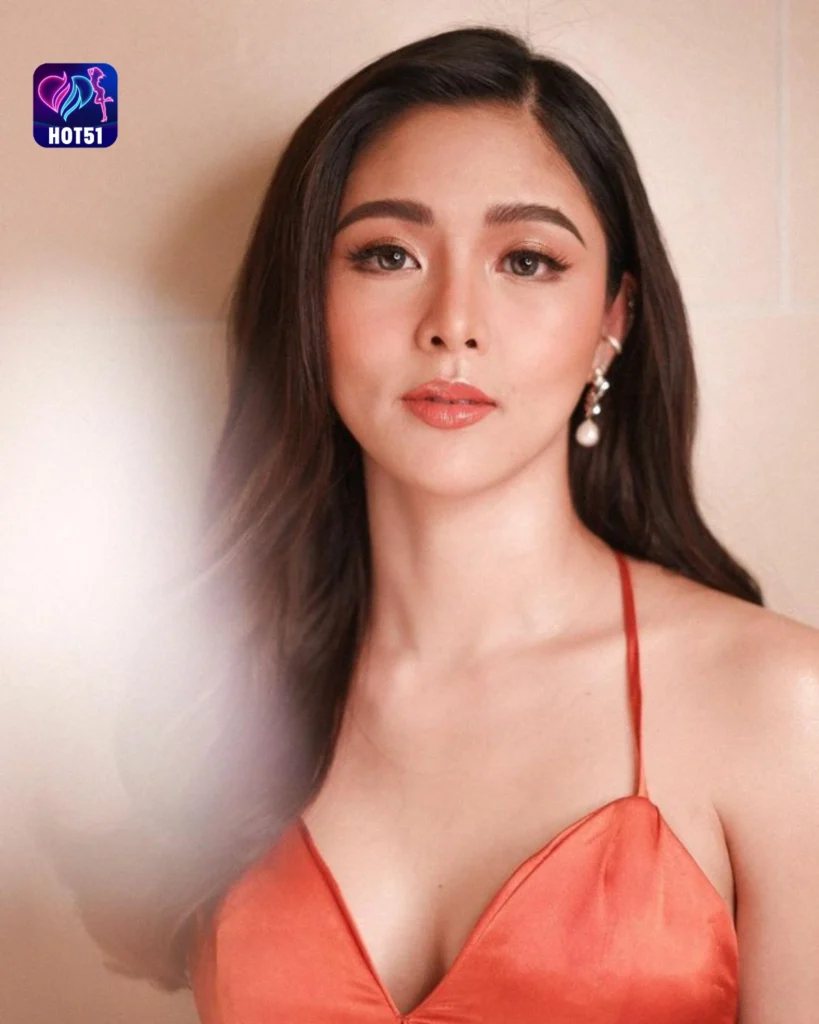 Stunning Kim Chiu Photos on HOT51 Platform