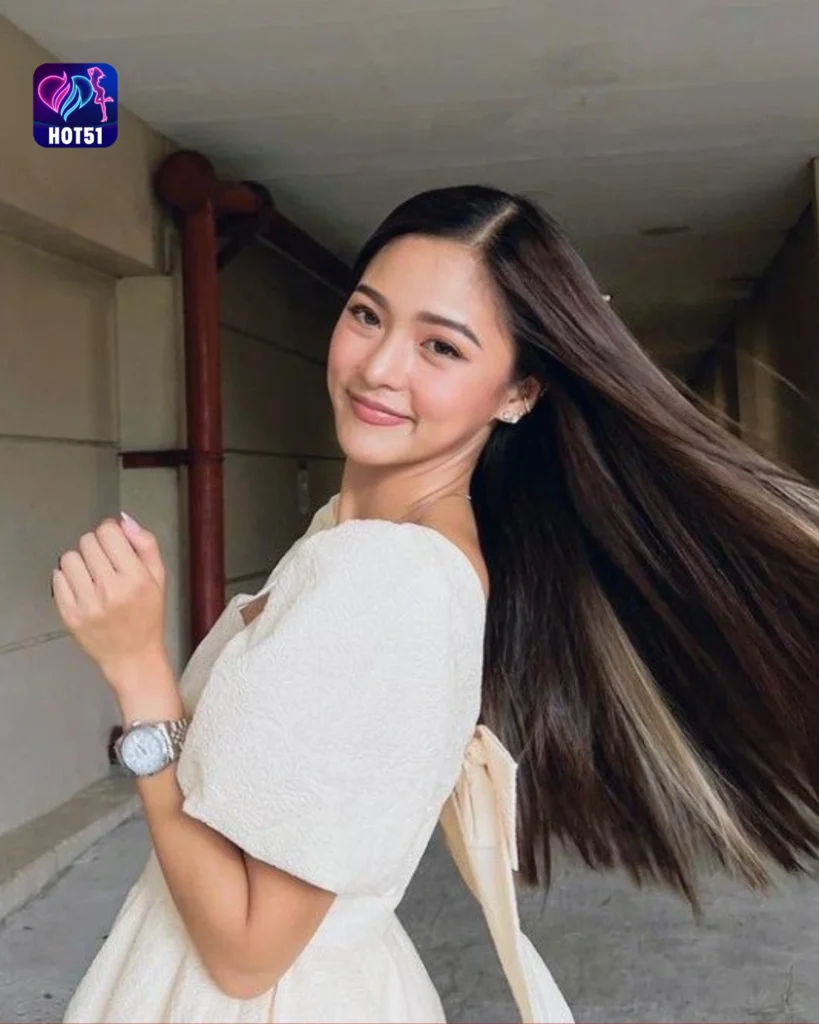  Stunning Kim Chiu Photos on HOT51 Platform