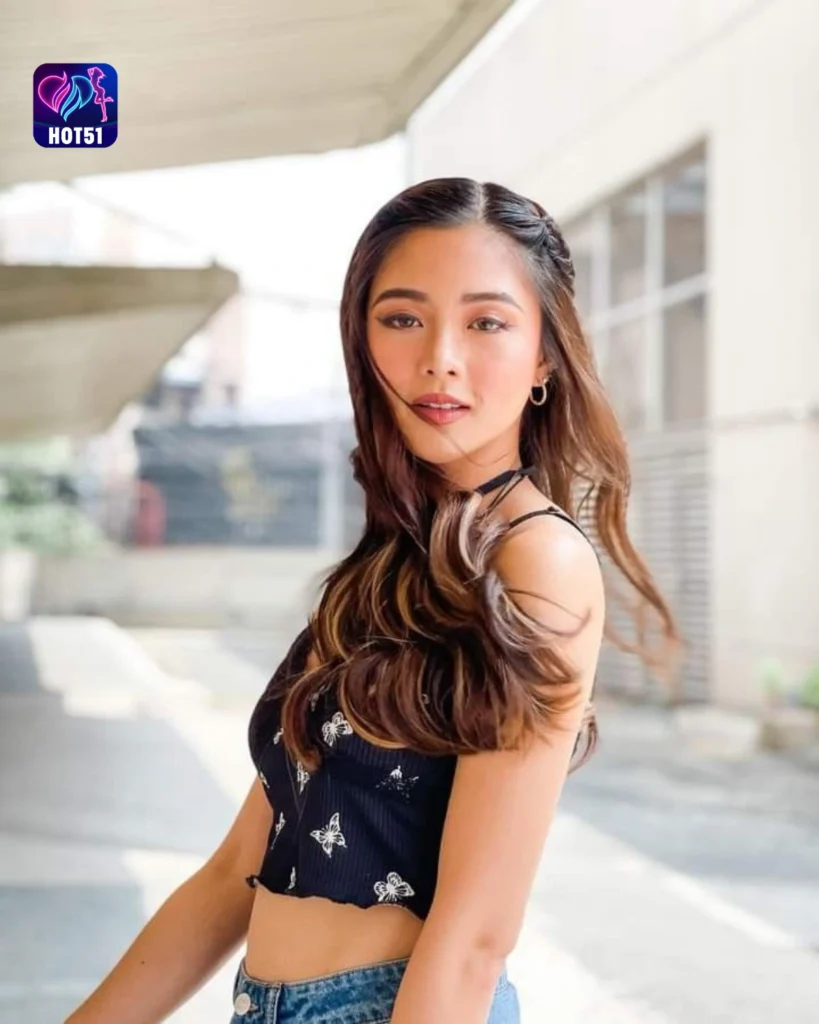  Stunning Kim Chiu Photos on the HOT51 Platform 