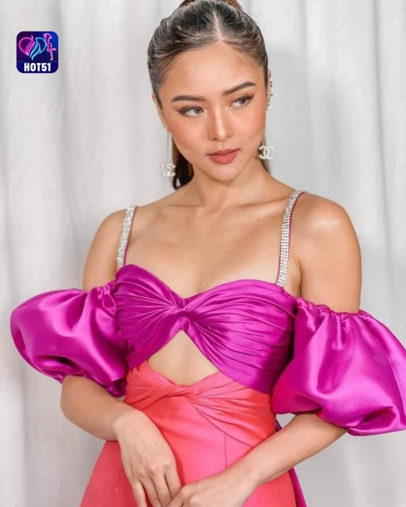 Stunning Kim Chiu Photos on the HOT51 Platform