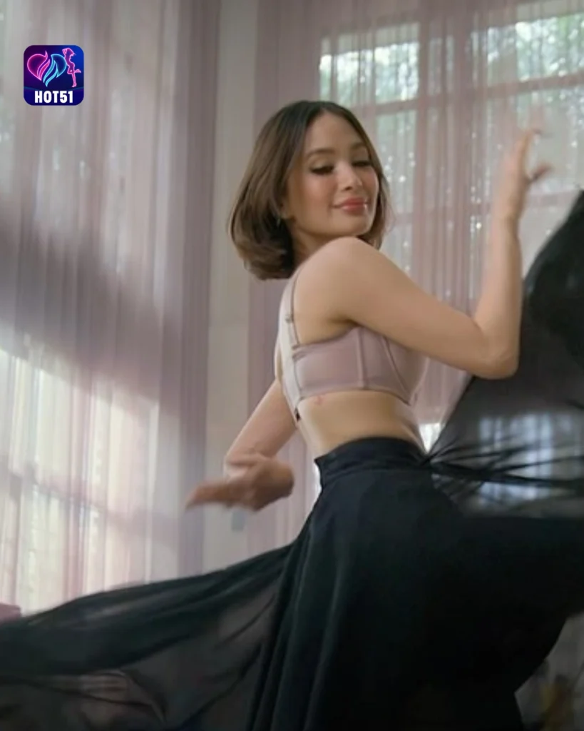 Stunning Mrinal Navell Photos on HOT51 Platform